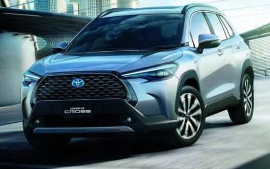 کرولا کراس یک کراس‌اوور کامپکت